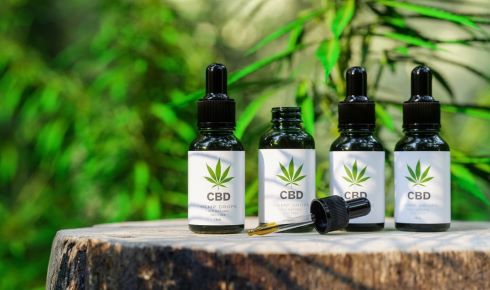 CBD oil shutterstock resize RD