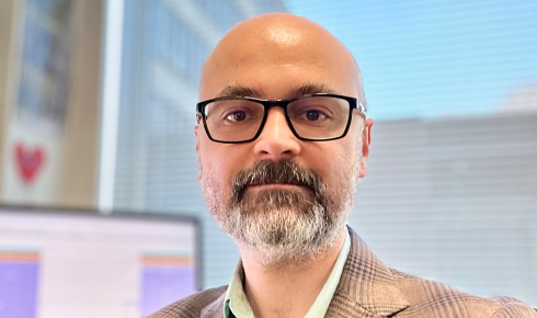 Dr Alper Akay rz